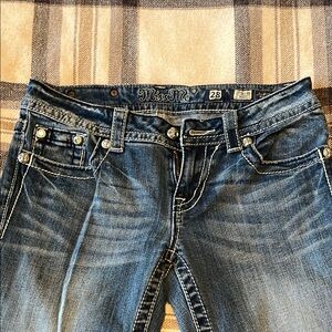 Stylish Blue Jeans with Embroidered Pocket